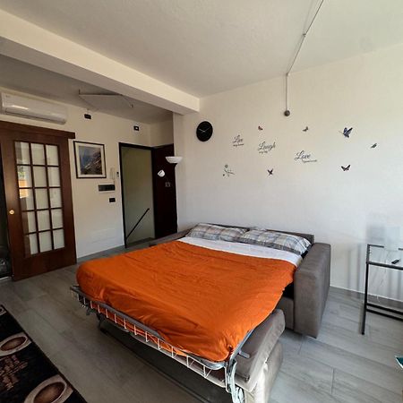 Alloggio Vista Mare Macrescia Ριοματζόρε Εξωτερικό φωτογραφία