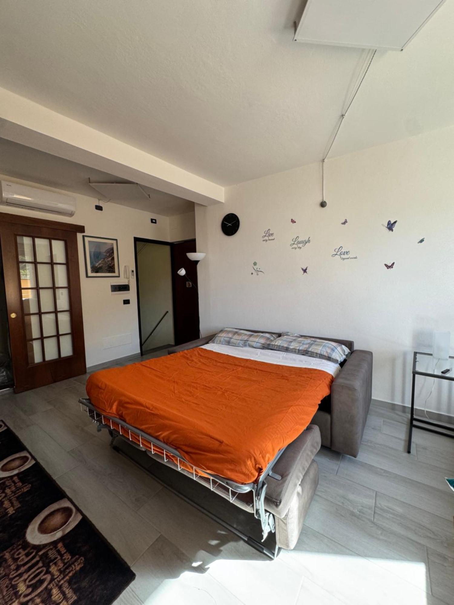 Alloggio Vista Mare Macrescia Ριοματζόρε Εξωτερικό φωτογραφία